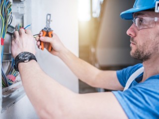 Electrician Service In Dubai - Fixpress UAE