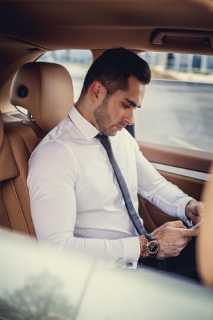 melbourne-chauffeur-car-service-big-0