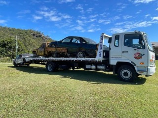 Flash Car Removals: Leading the Way in Mackay's Car Wrecking Industry