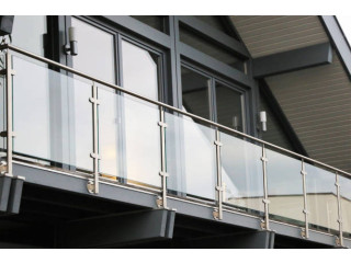 Upgrade Your Outdoor Space with Sleek Glass Railings in Toronto | Shower Lagoon