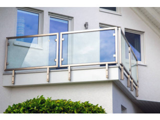 Elevate Outdoor Living with Quality Glass Balcony Installations in Toronto