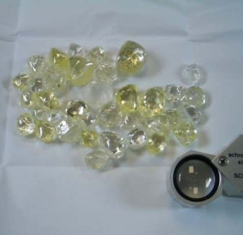 uncut-rough-diamonds-for-sale-big-0