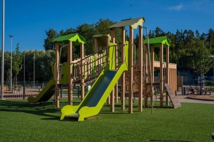 top-public-park-gym-equipment-in-edinburgh-premium-commercial-playground-equipment-in-the-uk-big-0