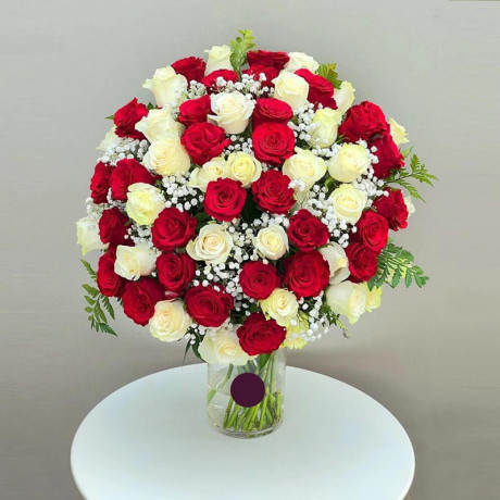 online-flower-delivery-in-kolkata-on-same-day-from-oyegifts-big-0