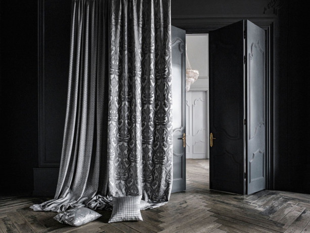 designer-curtains-for-home-fusion-interiors-big-4