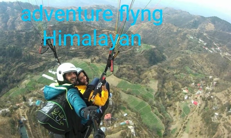 paragliding-in-himachal-big-0