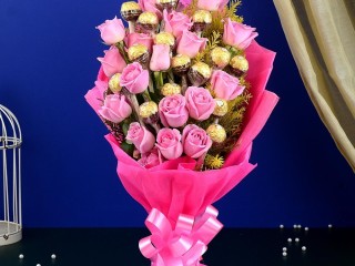 Buy and Send Flowers and Chocolates Bouquet to India from OyeGifts