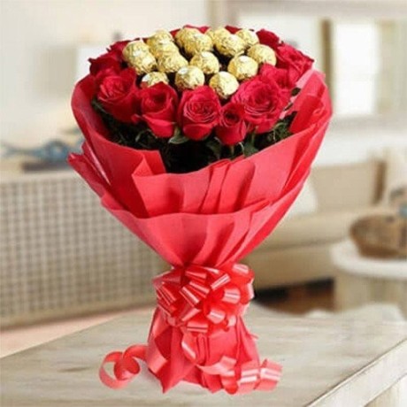 buy-and-send-flowers-and-chocolates-bouquet-to-india-from-oyegifts-big-2