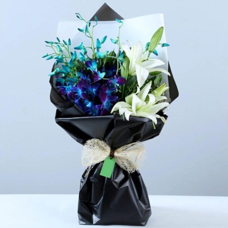 online-flower-bouquet-delivery-in-kolkata-from-oyegifts-with-cheap-price-big-3