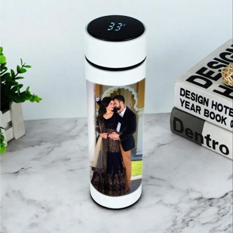 order-personalised-water-bottles-for-loved-ones-from-oyegifts-big-0