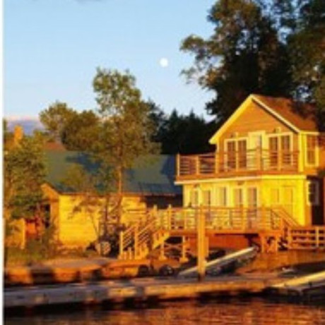 charming-upper-peninsula-vacation-homes-available-now-big-0