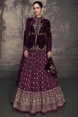 festive-range-of-designer-lehengas-big-0