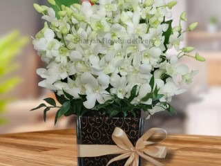 Stunning Flower Vases from Sharjah Flower Delivery