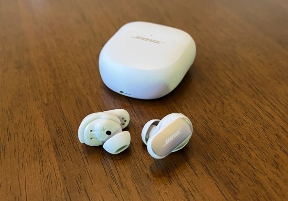 the-best-earbuds-for-most-people-big-3